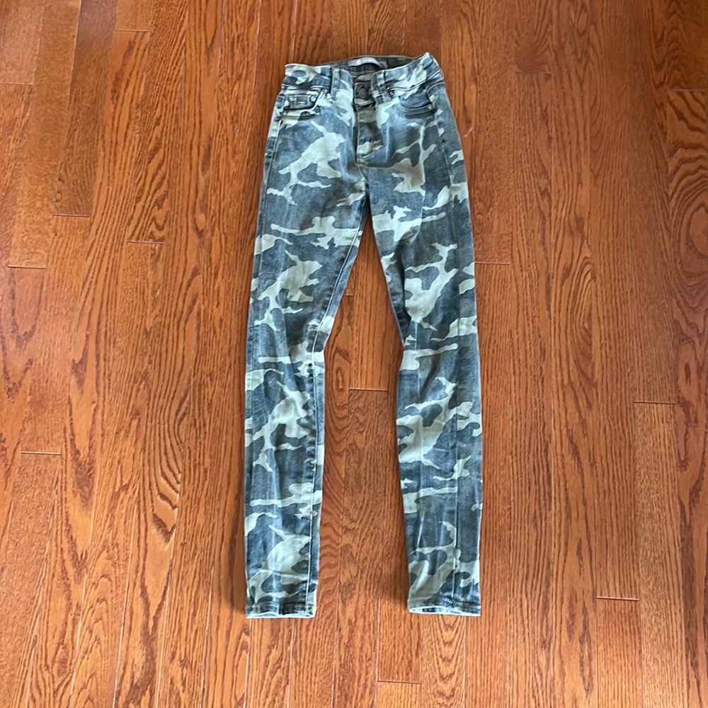 Tractr Sox 10 stretchable camo jean